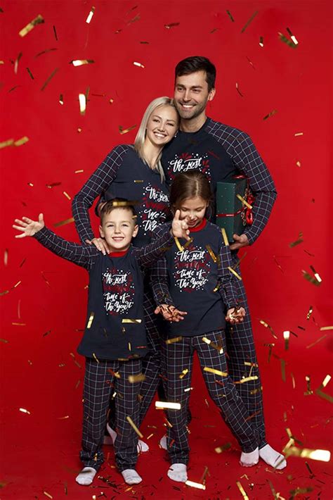 Pijamale De Crăciun De La Maicom Cadoul De Suflet Pentru Familia Ta Locals