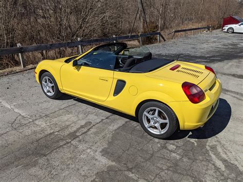 01 Toyota Mr2 Spyder W 47k Not The Owner But Saw This Weekend So