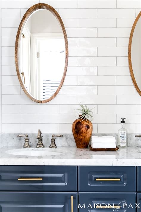 The separate washbasins are perfectly aligned and allow for personal space and storage of personal effects. Jack and Jill Bathroom Design - Maison de Pax