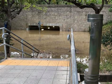 前月新增一般消費達新臺幣(下同)1 萬元者，持本行 visa 無限卡或 mastercard 世界卡至「台灣聯通」. 台灣南部大雨造成水浸和停電 - 時事台 - 香港高登討論區