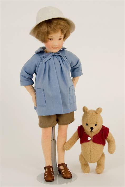 Christopher Robin And Pooh Le Felt Molded Limited Edition Art Doll By