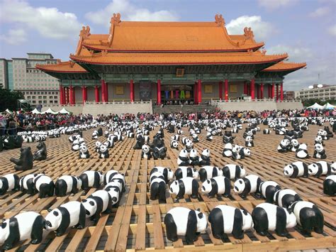 On holiday, i have the habit or custom of visiting the independence hall or memorial hall of a particular country or how to get there? Candi's English Teaching Blog: A Display of Pandas at The ...