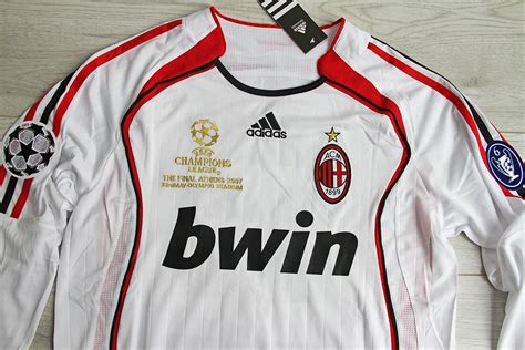 Koszulka Piłkarska Ac Milan Retro Final 2007 Adidas 22 Kaka Ac Milan