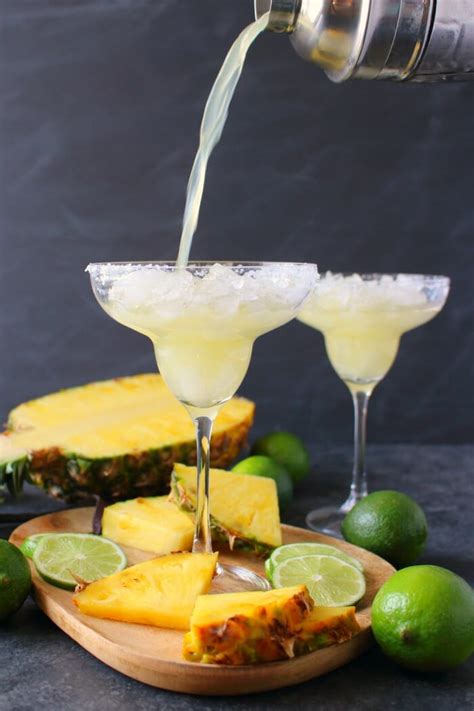 The Perfect Pineapple Margarita Recipe Delightful E Made