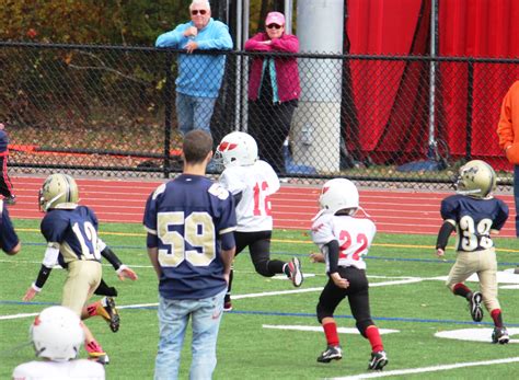 The mites are mostly harmless to people and do not carry diseases, but they and their faeces can cause the car is another place where dust mites thrive. Milford Youth Football Mighty Mites and Tiny Mites in ...