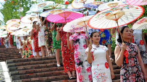 Is A Chinese Style Prom Dress Cultural Appropriation The New York Times