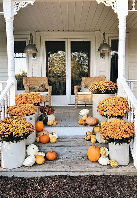 Spook Your Neighborhood With These Outdoor Halloween Decorations Fall