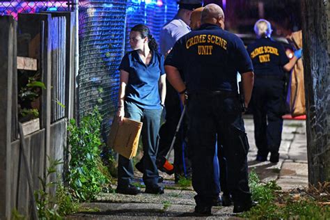 5 Killed 2 Injured In Philadelphia Shooting Police Say