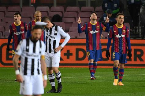 Messi Decide E Barcelona Vence O Levante No Campeonato Espanhol Lance