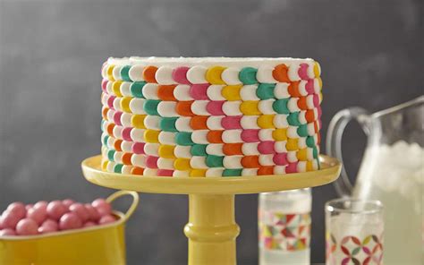 10 Easy Buttercream Cake Decorating Techniques Wilton S Baking Blog