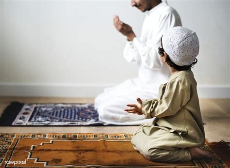 Kepentingan amalan rumah terbuka di negara kita. Tiada Solat Tarawih Di Masjid Tahun Ini, Ini Panduan Buat ...