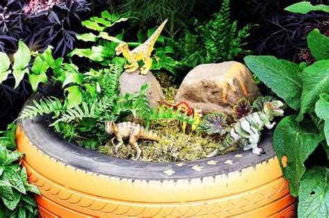 Learn how to make a fairy container garden. Savvy Housekeeping » 10 Garden Projects For Kids You Can ...