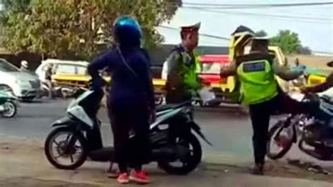 Viral Polisi Tangerang Tendang Pemotor Rx King Hingga Tersungkur