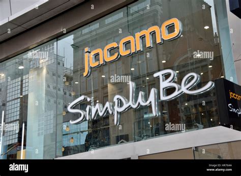 Simply Be Oxford Street Hi Res Stock Photography And Images Alamy