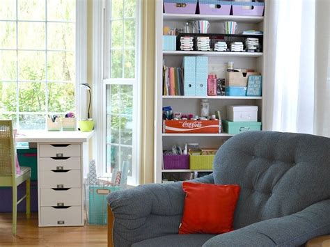 Label, label… who's got the label? Tips to Organize a Craft Room - With Frugal and Pretty Ideas