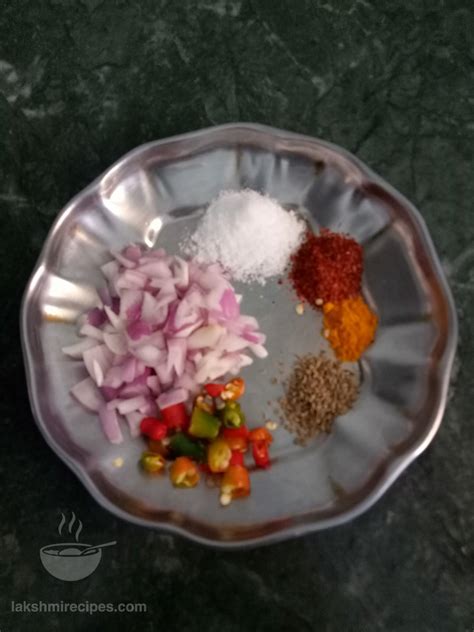 Bathua Ka Paratha Recipe - How To Make Bathua Ka Paratha