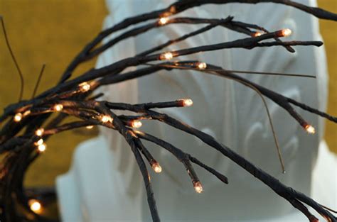Electric Lighted Willow Garland 96 Bulbs 5 Feet Buy Now