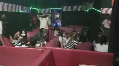 empat gadis 14 tahun asal jabar dijadikan pemandu lagu karaoke di papua suarajabar id