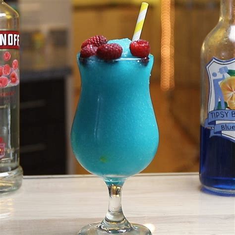 Frozen Blue Raspberry Tipsy Bartender Recipe Raspberry Drink