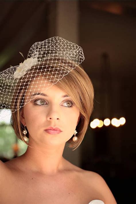 24 Hairstyles To Wear With Fascinators Hairstyle Catalog