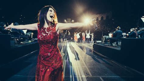 Laura Pausini Wallpapers 5 180 Laura Pausini Photos And Premium High