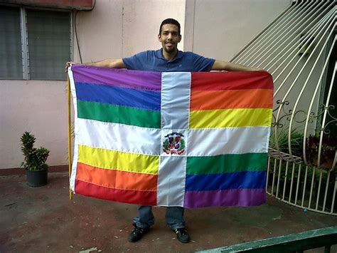blabbeando caught on camera police disrupt lgbt pride caravan in the dominican republic