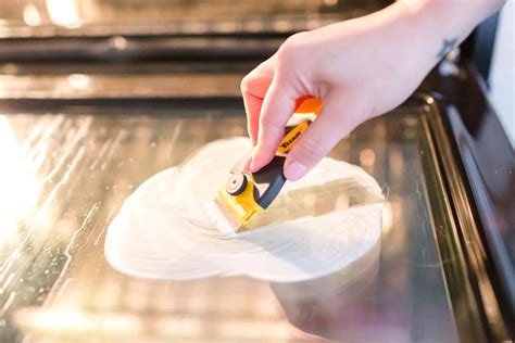 Best Way to Clean your Glass Oven Door - How to Clean Your Oven Door
