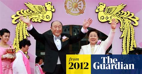 moonies founder the rev sun myung moon dies in south korea at 92 religion the guardian