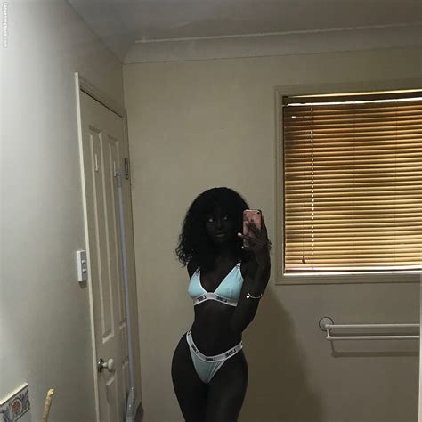 Anyang Deng Anyangdeng Nude Onlyfans Leaks The Fappening Photo