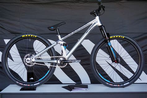 Eb15 Canyon Leads Several Mountain Updates With New Exceed Cf Slx