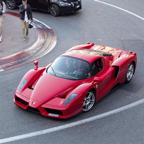 Koncern ferrari planował zaprezentować nowy model w 2007 roku, który tym razem miał zostać nazwany f60, jednak plany się nie spełniły. Enzo on Hairpin #Monaco #Ferrari #Enzo | Ferrari enzo, Ferrari car, Super cars