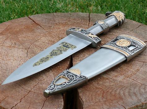 Daggers Throughout History Outfit4events