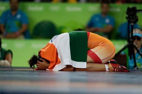 Jun 04, 2021 · malik is the fourth indian freestyle wrestler to win the olympic quota place in men's category. Sakshi Malik becomes First Indian Woman Wrestler to win ...