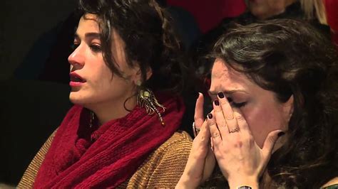 Elveda rumeli adlı televizyon dizisinde vahide karakterini canlandıran berrak tüzünataç, bir süre de show tv'de. Berrak Tüzünataç Röportajı | Senin Hikayen - YouTube