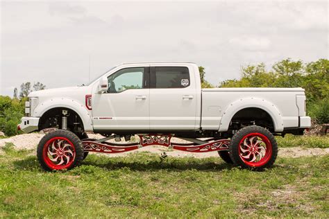 Extravagant Custom White Lifted Ford F 250 Super Duty On Unique Rims — Gallery