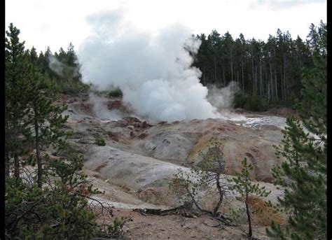 Massive Magma Chamber Discovered Under Yellowstone Yellowstone National Parks Us National Parks