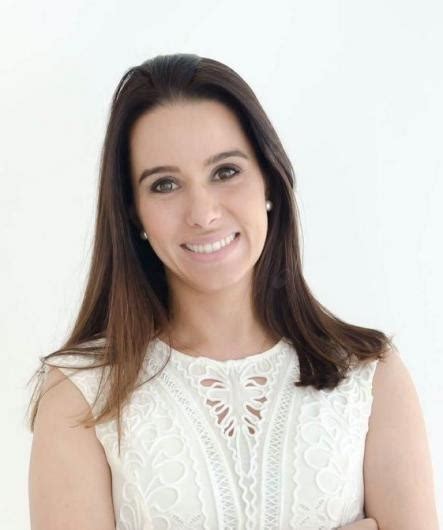 Dra Renata Carvalho Cid De Araujo Opini Es Dermatologista Niter I