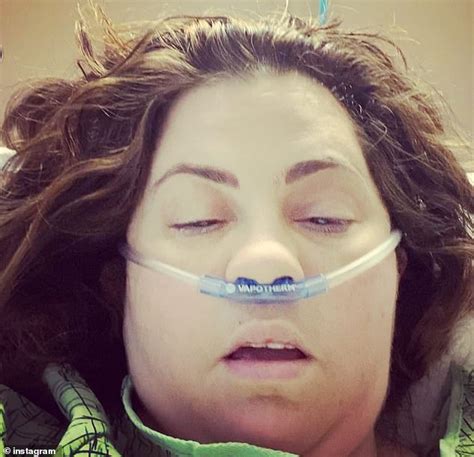 Selena Gomezs Mother Mandy Was Given Just Two Days To Live After Double Pneumonia Diagnosis