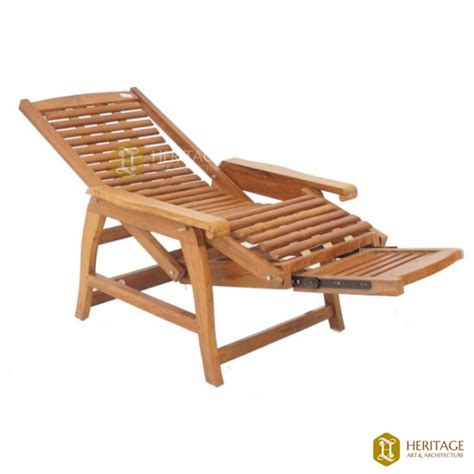 Modern Wooden Recliner