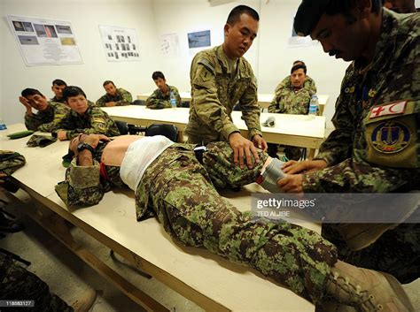 Filipino American Army Soldier Spc Albert Nicdao From Hht 6 4 Cavalry