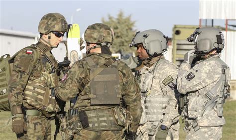 Dvids Images Mnbg East Us And Polish Soldiers Conduct Hotcold