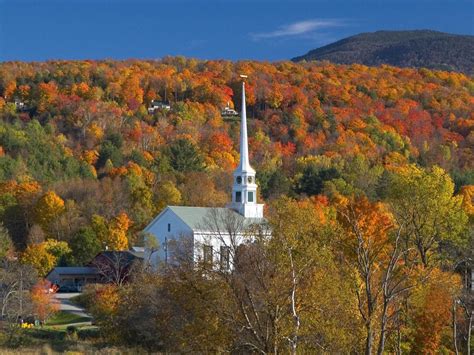Wallpaper Church Of Stowe Vermont In Autumn Hd Widescreen High