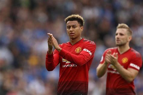 Jesse lingard ретвитнул(а) michael jackson. FIFA 19: Manchester United star Jesse Lingard demands ...