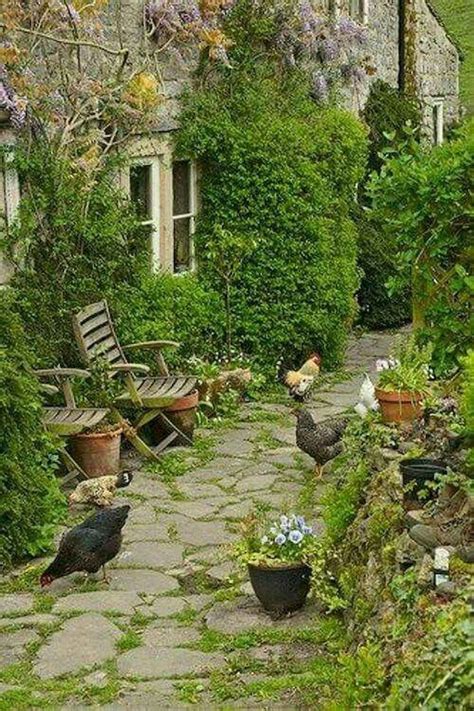 80 Fantastic Cottage Garden Ideas To Create Cozy Private Spot