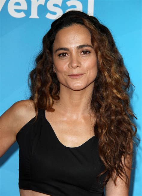 Алиси брага — племянница актрисы сони браги. NOT JARED: Alice Braga