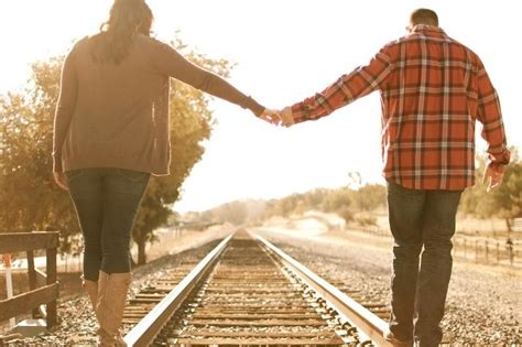 Train Track Photos Engagement Pictures Engagement Photo Inspiration Homecoming Pictures