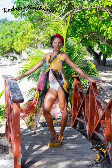 String Photos Top Model en String de Bain Bikini Brésilien Maillot de bain femme