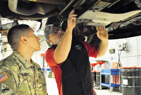 Fort Riley Automotive Skills Center A Place To Learn Maintain Soldiers