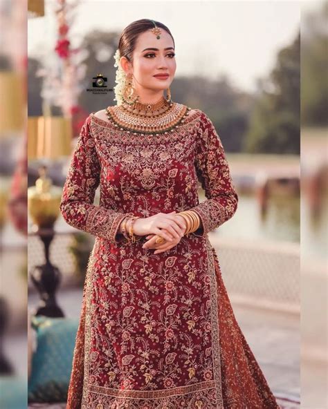 Sana Javed Gorgeous Pictures From Recent Photo Shoot In 2022 Stylish