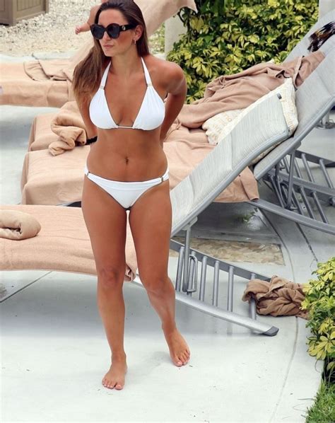 Sam Faiers Sexy 35 Photos Thefappening